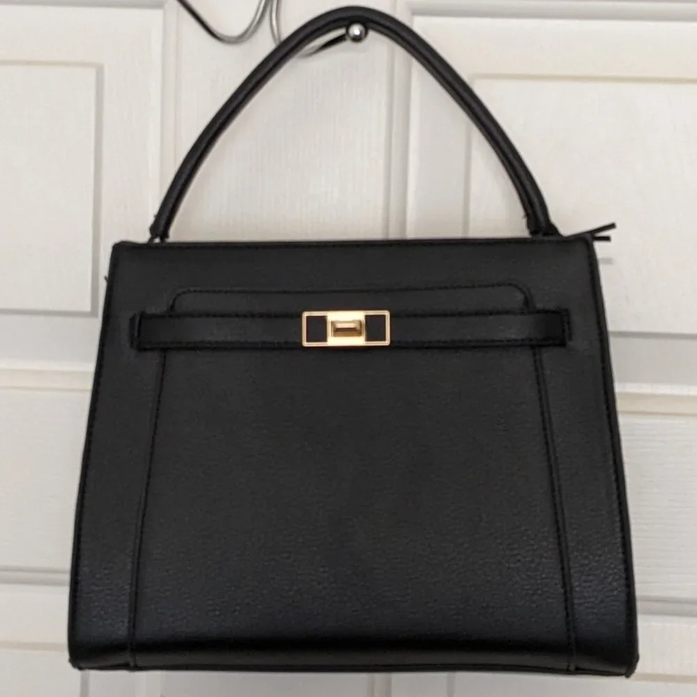 La Terre Pre Approved Vegan Leather/Faux Leather Purse, New With Tags,